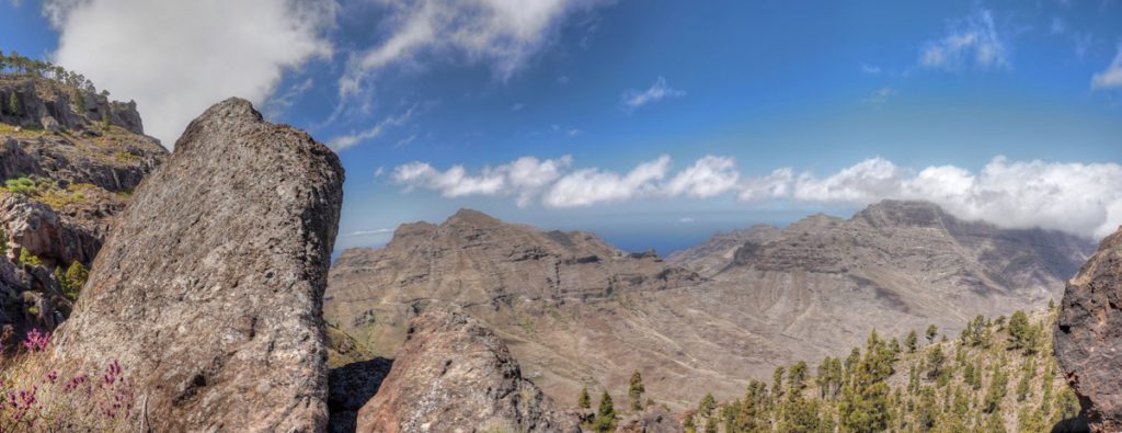 Blick über die Felsen im Südwesten von Gran Canaria.